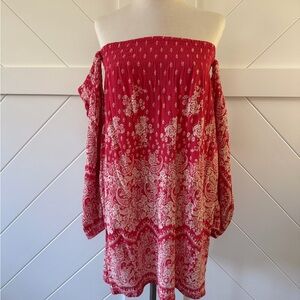 NWT Billabong Off-Shoulder Printed Dress with Attached Sleeves